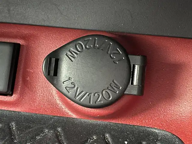 トヨタ ＲＡＶ４ アドベンチャー オフロードPKGⅡ 群馬県 2022(令4)年 3.8万km アティチュードブラックマイカ 純正ディスプレイオーディオ９インチ　Ｂカメラ　パワーシート　ハンドルヒーター　レーダークルコン　フォグライト　ＬＥＤライト　ステアリングスイッチ　オートハイビーム　　ＥＴＣ　ＢＳＭ　純正ドラレコ