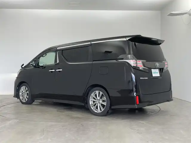 トヨタ ヴェルファイア Z Aエディション ゴールデンアイズ 埼玉県 2016(平28)年 4.5万km バーニングブラッククリスタルシャインガラスフレーク 純正９インチナビ　/フリップダウンモニター　/バックカメラ　/クルーズコントロール　/ドライブレコーダー　/ビルトインＥＴＣ　/ハーフレザー　/純正アルミホイール　/両側パワースライドドア　/ＬＥＤライト　/オートライト