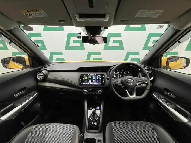日産 キックス X 鹿児島県 2021(令3)年 4.8万km サンライトイエロー 禁煙車/純正ナビ/(フルセグTV/Bluetooth/DVD/CD)/アラウンドビューモニター/インテリジェントルームミラー/インテリジェントエマージェンシーブレーキ/踏み間違い防止/電動パーキングブレーキ/ブレーキホールド/ステアリングヒーター/ドライブレコーダー/ETC/電動格納ミラー/純正アルミホイール/純正フロアマット