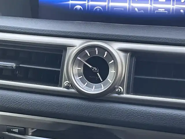 レクサス ＧＳ 300h Fスポーツ 宮崎県 2015(平27)年 6.9万km ホワイトノーヴァガラスフレーク 純正フルセグナビ/（DVD再生）（BT）/バックカメラ/パワーシート/クルーズコントロール/プッシュスタート/パワーステアリング/パワーウィンドウ/純正フロアマット/純正LEDヘッドライト/アイドリングストップ/エアバックW/盗難防止装置/横滑り防止装置/サンルーフ/レザーシート/MTモード付AT/ETC/ABS