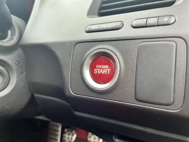 ホンダ シビック タイプR 岩手県 2008(平20)年 9.6万km クリスタルブラックパール 社外7型SDナビ/フルセグTV/バックカメラ/ETC/HIDヘッドライト/キーレスキー/プッシュスタート/電動格納ミラー/純正18インチAW/純正18インチAWスタッドレスタイヤ車載/純正フロアマット/純正ドアバイザー/保証書/取扱説明書
