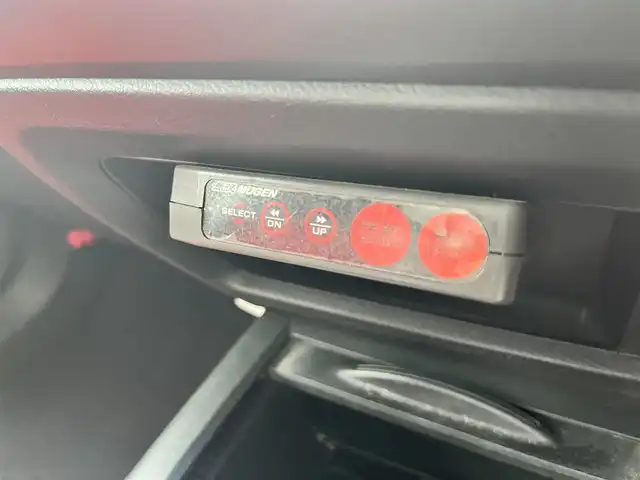 ホンダ シビック タイプR 岩手県 2008(平20)年 9.6万km クリスタルブラックパール 社外7型SDナビ/フルセグTV/バックカメラ/ETC/HIDヘッドライト/キーレスキー/プッシュスタート/電動格納ミラー/純正18インチAW/純正18インチAWスタッドレスタイヤ車載/純正フロアマット/純正ドアバイザー/保証書/取扱説明書