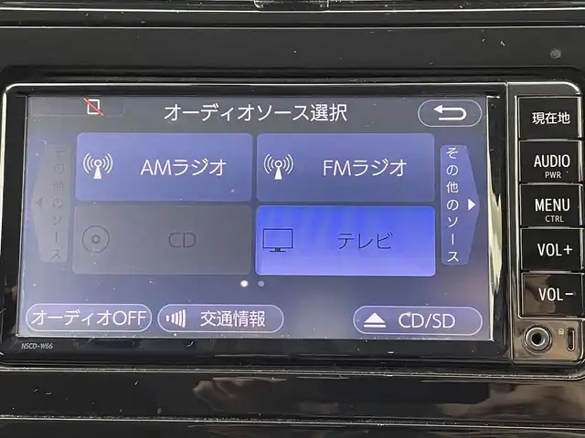 トヨタ プリウス S 大分県 2017(平29)年 7.5万km アティチュードブラックマイカ ワンオーナー/純正メモリナビ/(CD/BT/ワンセグTV)/バックカメラ/スマートキー/プッシュスタート/ETC/電格ミラー/ウィンカーミラー/オートライト/フォグランプ/LEDヘッドライト/革巻きステアリング/ステアリングスイッチ/トノカバー /純正15インチアルミホイール/ドアバイザー/純正フロアマット