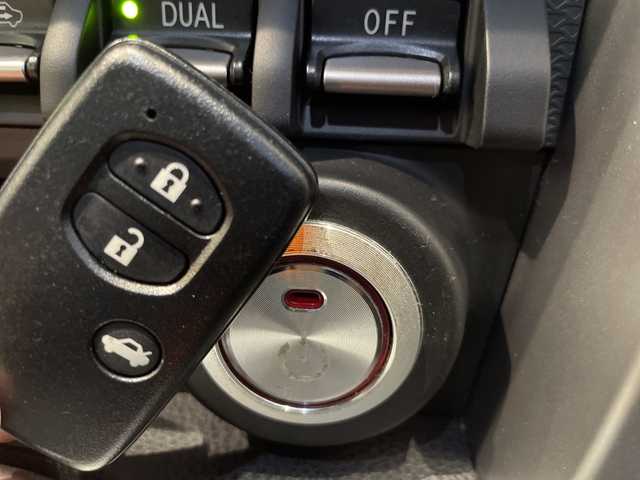 トヨタ ８６ GT リミテッド 愛知県 2013(平25)年 9.1万km 黒 HKSマフラー/純正ナビ/バックカメラ/シートヒーター/リアエアロ/ハーフレザー/ETC/スマートキー/プッシュスタート/パドルシフト