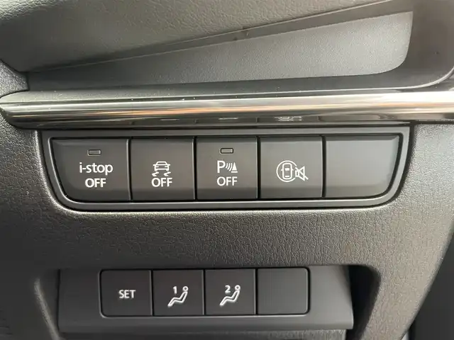 マツダ マツダ３ファストバック 15S 鹿児島県 2025(令7)年 0.5万km ジェットブラックマイカ 15S ブラックセレクション/禁煙/純正ナビ/バックカメラ/スマートブレーキサポート/レーンキープアシスト/誤発進抑制機能/追従型クルーズコントロール/ブラインドスポットモニター/ヘッドアップディスプレイ/運転席メモリー機能付きパワーシート/前席シートヒーター/前後コーナーセンサー/純正フロアマット/純正アルミホイール