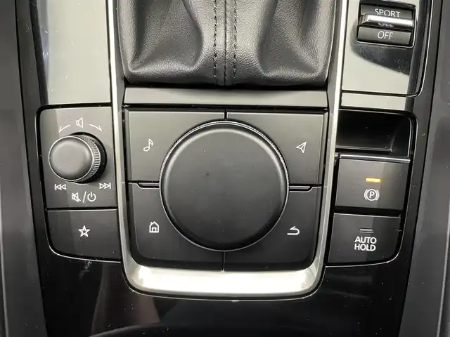 マツダ マツダ３ファストバック 15S 鹿児島県 2025(令7)年 0.5万km ジェットブラックマイカ 15S ブラックセレクション/禁煙/純正ナビ/バックカメラ/スマートブレーキサポート/レーンキープアシスト/誤発進抑制機能/追従型クルーズコントロール/ブラインドスポットモニター/ヘッドアップディスプレイ/運転席メモリー機能付きパワーシート/前席シートヒーター/前後コーナーセンサー/純正フロアマット/純正アルミホイール