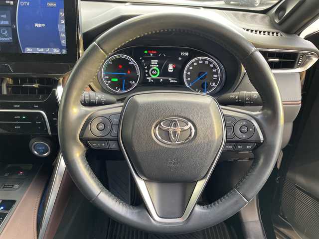 トヨタ ハリアー ハイブリッド Z レザーパッケージ 愛知県 2022(令4)年 3.9万km ブラック トヨタセーフティセンス/プレミアムサウンドＪＰＬ/純正12.3型ディスプレイオーディオナビ/全方位カメラ/レーダークルーズコントロール/シートヒーター/エアシート/バックカメラ/電動リアゲート/パワーシート/ヘッドアップディスプレイ/コーナーセンサー/純正アルミホイール/ETC2.0/ブラインドスポットモニター/LEDヘッドライト/ステアリングヒーター/インテリジェントミラー/オートマチックハイビーム/ワイヤレス充電機/ステアリングスイッチ/スマートキー/プッシュスタート