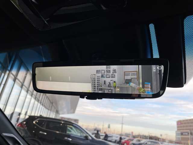 トヨタ ハリアー ハイブリッド Z レザーパッケージ 愛知県 2022(令4)年 3.9万km ブラック トヨタセーフティセンス/プレミアムサウンドＪＰＬ/純正12.3型ディスプレイオーディオナビ/全方位カメラ/レーダークルーズコントロール/シートヒーター/エアシート/バックカメラ/電動リアゲート/パワーシート/ヘッドアップディスプレイ/コーナーセンサー/純正アルミホイール/ETC2.0/ブラインドスポットモニター/LEDヘッドライト/ステアリングヒーター/インテリジェントミラー/オートマチックハイビーム/ワイヤレス充電機/ステアリングスイッチ/スマートキー/プッシュスタート