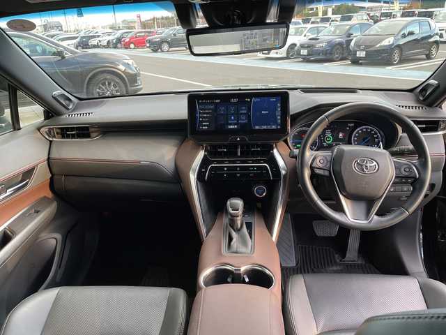 トヨタ ハリアー ハイブリッド Z レザーパッケージ 愛知県 2022(令4)年 3.9万km ブラック トヨタセーフティセンス/プレミアムサウンドＪＰＬ/純正12.3型ディスプレイオーディオナビ/全方位カメラ/レーダークルーズコントロール/シートヒーター/エアシート/バックカメラ/電動リアゲート/パワーシート/ヘッドアップディスプレイ/コーナーセンサー/純正アルミホイール/ETC2.0/ブラインドスポットモニター/LEDヘッドライト/ステアリングヒーター/インテリジェントミラー/オートマチックハイビーム/ワイヤレス充電機/ステアリングスイッチ/スマートキー/プッシュスタート