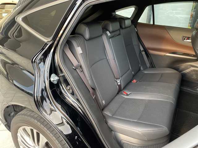 トヨタ ハリアー ハイブリッド Z レザーパッケージ 愛知県 2022(令4)年 3.9万km ブラック トヨタセーフティセンス/プレミアムサウンドＪＰＬ/純正12.3型ディスプレイオーディオナビ/全方位カメラ/レーダークルーズコントロール/シートヒーター/エアシート/バックカメラ/電動リアゲート/パワーシート/ヘッドアップディスプレイ/コーナーセンサー/純正アルミホイール/ETC2.0/ブラインドスポットモニター/LEDヘッドライト/ステアリングヒーター/インテリジェントミラー/オートマチックハイビーム/ワイヤレス充電機/ステアリングスイッチ/スマートキー/プッシュスタート