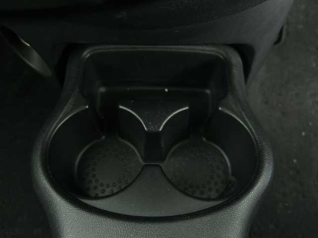 日産 マーチ ニスモ 宮城県 2016(平28)年 2.7万km ブリリアントホワイトパール 純正ナビ（ＡＭ／ＦＭ／ＣＤ／ＤＶＤ／ＢＴ／フルセグＴＶ）　/横滑り防止装置　/オートライト/ライトレベライザー/フォグランプ　/ＥＴＣ　/純正アルミホイール　/サイドバイザー　/純正フロアマット　/プッシュスタート　/スマートキー