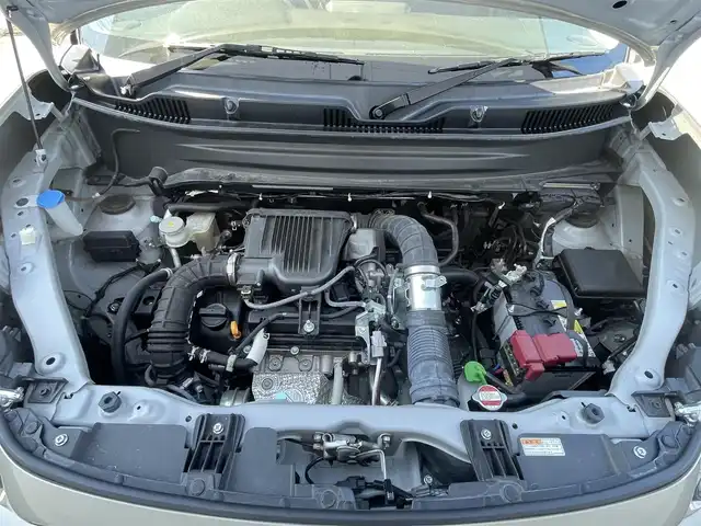 スズキ クロスビー HYBRID MZ 佐賀県 2019(令1)年 5.2万km ベージュ ターボ/デュアルセンサーブレーキサポート/リアセンサー/クルーズコントロール/純正8型ナビ/・全方位カメラ/・フルセグTV/BT/CD/DVD/純正16インチAW/LEDヘッドライト/フォグランプ/オートライト/パドルシフト/シートヒーター/ETC/プッシュスタート/アイドリングストップ/スペアキー×１/取扱説明書/保証書