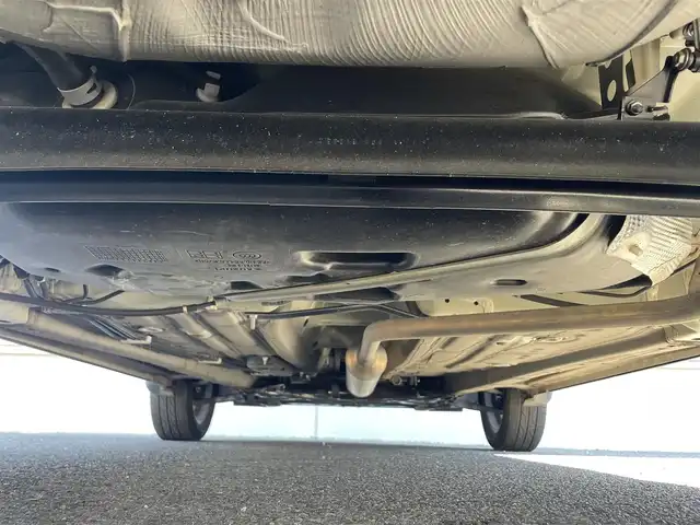 スズキ クロスビー HYBRID MZ 佐賀県 2019(令1)年 5.2万km ベージュ ターボ/デュアルセンサーブレーキサポート/リアセンサー/クルーズコントロール/純正8型ナビ/・全方位カメラ/・フルセグTV/BT/CD/DVD/純正16インチAW/LEDヘッドライト/フォグランプ/オートライト/パドルシフト/シートヒーター/ETC/プッシュスタート/アイドリングストップ/スペアキー×１/取扱説明書/保証書