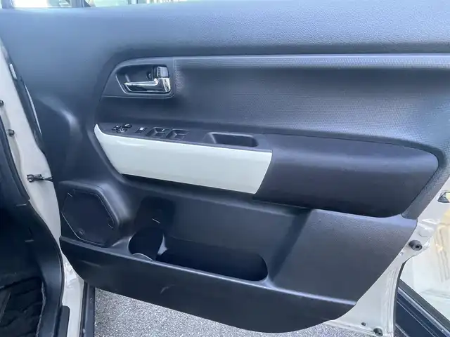 スズキ クロスビー HYBRID MZ 佐賀県 2019(令1)年 5.2万km ベージュ ターボ/デュアルセンサーブレーキサポート/リアセンサー/クルーズコントロール/純正8型ナビ/・全方位カメラ/・フルセグTV/BT/CD/DVD/純正16インチAW/LEDヘッドライト/フォグランプ/オートライト/パドルシフト/シートヒーター/ETC/プッシュスタート/アイドリングストップ/スペアキー×１/取扱説明書/保証書