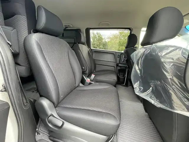 ホンダ フリード ハイブリット 大阪府 2014(平26)年 7.6万km ホワイトオーキッドパール 片側パワースライドドア/バックカメラ/前後ドライブレコーダー/ETC/純正フロアマット/純正15インチAW/ABS/横滑り防止装置/オートライト