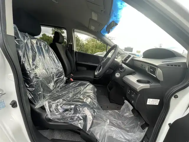 ホンダ フリード ハイブリット 大阪府 2014(平26)年 7.6万km ホワイトオーキッドパール 片側パワースライドドア/バックカメラ/前後ドライブレコーダー/ETC/純正フロアマット/純正15インチAW/ABS/横滑り防止装置/オートライト