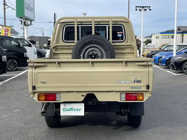 トヨタ ランドクルーザー 長崎県 2015(平27)年 2.4万km ベージュ 社外ディスプレイオーディオ/バックカメラ/革調ブラウンシートカバー/ドライブレコーダー/LEDヘッドライト/ETC