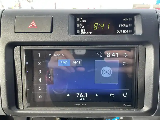 トヨタ ランドクルーザー 長崎県 2015(平27)年 2.4万km ベージュ 社外ディスプレイオーディオ/バックカメラ/革調ブラウンシートカバー/ドライブレコーダー/LEDヘッドライト/ETC