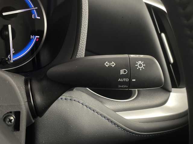 トヨタ ヴォクシー ハイブリッド S－Z 埼玉県 2023(令5)年 2.5万km アティチュードブラックマイカ トヨタセーフティセンス/純正10.5インチナビ機能付きディスプレイオーディオ/CD/DVD/Bluetooth/フルセグ//バックカメラ/13.2型有機EL後席ディスプレイ/両側パワースライドドア/前後ドライブレコーダー/ハーフレザーシート/1列目・2列目シートヒーター/オットマン/電動リアゲート/純正１７インチアルミホイール/プッシュスタート/スマートキー/スペアキー１本