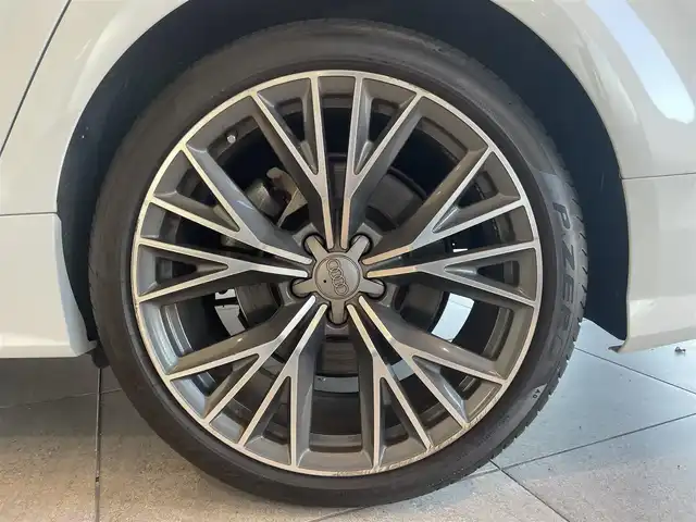 アウディ Ａ７ SB 2．0 TFSI クワトロ 愛知県 2015(平27)年 5.5万km グレイシアホワイトメタリック 純正ＯＰホイール　/茶革シート　/ＢＯＳＥサウンド　/アシスタンスＰＫＧ　/マトリクスＬＥＤ　/アウディサイドアシスト/アウディアクティブレーンアシスト　/アダプティブクルーズコントロール　/ＭＭＩナビゲーション/Bluetooth/バックカメラ/フルセグTV/パワーバックドア/パワーシート/ETC/プッシュスタート/ウィンカーミラー/アイドリングストップ