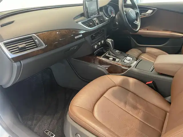 アウディ Ａ７ SB 2．0 TFSI クワトロ 愛知県 2015(平27)年 5.5万km グレイシアホワイトメタリック 純正ＯＰホイール　/茶革シート　/ＢＯＳＥサウンド　/アシスタンスＰＫＧ　/マトリクスＬＥＤ　/アウディサイドアシスト/アウディアクティブレーンアシスト　/アダプティブクルーズコントロール　/ＭＭＩナビゲーション/Bluetooth/バックカメラ/フルセグTV/パワーバックドア/パワーシート/ETC/プッシュスタート/ウィンカーミラー/アイドリングストップ
