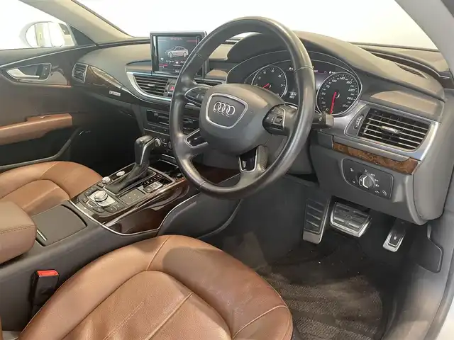 アウディ Ａ７ SB 2．0 TFSI クワトロ 愛知県 2015(平27)年 5.5万km グレイシアホワイトメタリック 純正ＯＰホイール　/茶革シート　/ＢＯＳＥサウンド　/アシスタンスＰＫＧ　/マトリクスＬＥＤ　/アウディサイドアシスト/アウディアクティブレーンアシスト　/アダプティブクルーズコントロール　/ＭＭＩナビゲーション/Bluetooth/バックカメラ/フルセグTV/パワーバックドア/パワーシート/ETC/プッシュスタート/ウィンカーミラー/アイドリングストップ