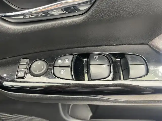 日産 セレナ e－パワー ハイウェイスター G 鹿児島県 2020(令2)年 3.4万km ダイヤモンドブラック 純正ナビ/(フルセグTV/Bluetooth/DVD/CD)/アラウンドビューモニター/プロパイロット/インテリジェントエマージェンシーブレーキ/インテリジェントルームミラー/両側パワースライドドア/ドライブレコーダー/ETC/革巻きステアリング/電動パーキングブレーキ/ブレーキホールド/TVキャンセラー/純正アルミホイール/純正フロアマット