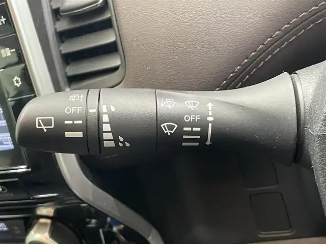 日産 セレナ e－パワー ハイウェイスター G 鹿児島県 2020(令2)年 3.4万km ダイヤモンドブラック 純正ナビ/(フルセグTV/Bluetooth/DVD/CD)/アラウンドビューモニター/プロパイロット/インテリジェントエマージェンシーブレーキ/インテリジェントルームミラー/両側パワースライドドア/ドライブレコーダー/ETC/革巻きステアリング/電動パーキングブレーキ/ブレーキホールド/TVキャンセラー/純正アルミホイール/純正フロアマット