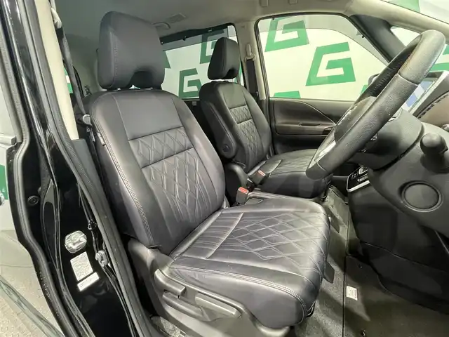 日産 セレナ e－パワー ハイウェイスター G 鹿児島県 2020(令2)年 3.4万km ダイヤモンドブラック 純正ナビ/(フルセグTV/Bluetooth/DVD/CD)/アラウンドビューモニター/プロパイロット/インテリジェントエマージェンシーブレーキ/インテリジェントルームミラー/両側パワースライドドア/ドライブレコーダー/ETC/革巻きステアリング/電動パーキングブレーキ/ブレーキホールド/TVキャンセラー/純正アルミホイール/純正フロアマット