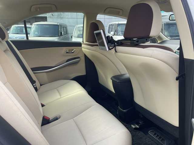 トヨタ ＳＡＩ S Cパッケージ 福岡県 2014(平26)年 11.2万km ホワイトパールクリスタルシャイン (株)IDOMが運営する【じしゃロン姫路店】の自社ローン専用車両になります。こちらは現金またはオートローンご利用時の価格です。自社ローンご希望の方は別途その旨お申付け下さい/純正メモリナビ/(FM/AM/CD/BT/フルセグTV)/バックカメラ/後席用モニター:V8T-R55/レーダークルーズコントロール/パワーシート/革巻きステアリング/ステアリングスイッチ/フォグランプ/LEDヘッドライト/ETC/純正フロアマット/社外アルミホイール/保証書/取扱説明書