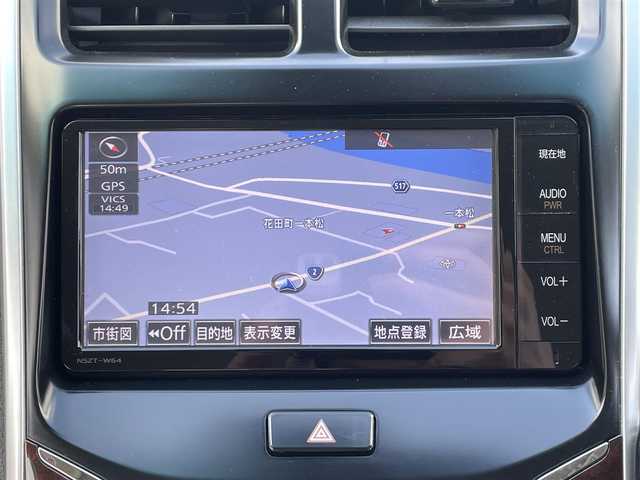 トヨタ ＳＡＩ S Cパッケージ 福岡県 2014(平26)年 11.2万km ホワイトパールクリスタルシャイン (株)IDOMが運営する【じしゃロン姫路店】の自社ローン専用車両になります。こちらは現金またはオートローンご利用時の価格です。自社ローンご希望の方は別途その旨お申付け下さい/純正メモリナビ/(FM/AM/CD/BT/フルセグTV)/バックカメラ/後席用モニター:V8T-R55/レーダークルーズコントロール/パワーシート/革巻きステアリング/ステアリングスイッチ/フォグランプ/LEDヘッドライト/ETC/純正フロアマット/社外アルミホイール/保証書/取扱説明書
