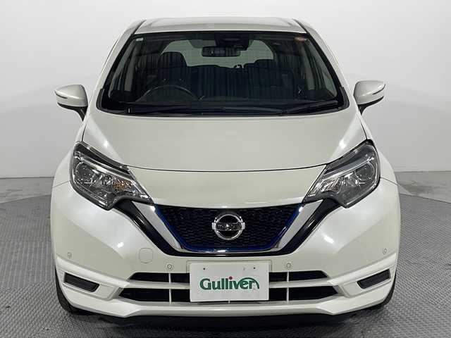 日産 ノート e－パワー X 広島県 2019(平31)年 4.8万km ブリリアントホワイトパール 純正ナビ/バックカメラ/エマージェンシーブレーキ/車線逸脱防止支援/フロント/バックソナー/LEDヘッドランプ/オートライト/ETC/ドライブレコーダー/ステアリングスイッチ/スマートキー