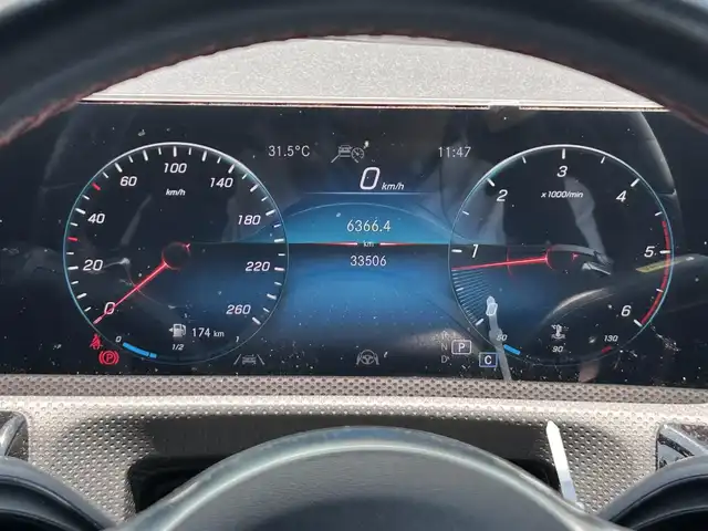 メルセデス・ベンツ ＣＬＡ２００ｄ AMGライン 奈良県 2019(令1)年 3.4万km 黒 AMGレザーエクスクルーシブパッケージ/純正ナビ　/フルセグ/ETC　/全周囲カメラ　/ドライブレコーダー/クルーズコントロール　/サンルーフ　/純正フロアマット　/純正アルミホイール　/前席パワーシート/前席シートヒーター/W+サイド+カーテンエアバッグ/オートLEDライト