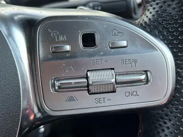 メルセデス・ベンツ ＣＬＡ２００ｄ AMGライン 奈良県 2019(令1)年 3.4万km 黒 AMGレザーエクスクルーシブパッケージ/純正ナビ　/フルセグ/ETC　/全周囲カメラ　/ドライブレコーダー/クルーズコントロール　/サンルーフ　/純正フロアマット　/純正アルミホイール　/前席パワーシート/前席シートヒーター/W+サイド+カーテンエアバッグ/オートLEDライト