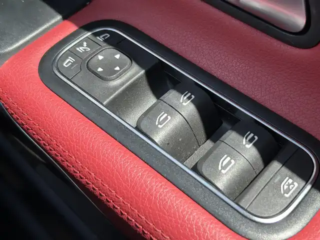 メルセデス・ベンツ ＣＬＡ２００ｄ AMGライン 奈良県 2019(令1)年 3.4万km 黒 AMGレザーエクスクルーシブパッケージ/純正ナビ　/フルセグ/ETC　/全周囲カメラ　/ドライブレコーダー/クルーズコントロール　/サンルーフ　/純正フロアマット　/純正アルミホイール　/前席パワーシート/前席シートヒーター/W+サイド+カーテンエアバッグ/オートLEDライト