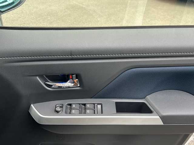 トヨタ ルーミー カスタムG－T 茨城県 2022(令4)年 5万km パールホワイトⅢ 純正9インチSDナビ/AM/FM/CD/TV/SD/BT/アラウンドビューモニター/両側パワースライドドア/クルーズコントロール/LEDオートライト/オートマチックハイビーム/シートヒーター/レザー調シートカバー/純正15インチアルミホイール/オートエアコン/USB入力端子/アイドリングストップ/ビルトインETC2.0/ステアリングリモコン/純正フロアマット/コーナーセンサー/禁煙車