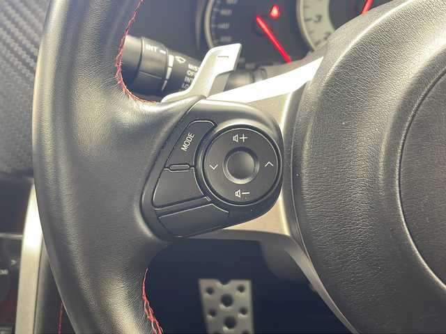 トヨタ ８６ GT 沖縄県 2019(令1)年 4.4万km クリスタルブラックシリカ 純正SDナビ【NSZT-W68T】/　CD/DVD/Bluetooth/フルセグ/バックカメラ/ETC/ドライブレコーダー/クルーズコントロール/LEDヘッドライト/オートライト/純正17インチAW/純正フロアマット/プッシュスタート/スマートキー/保証書