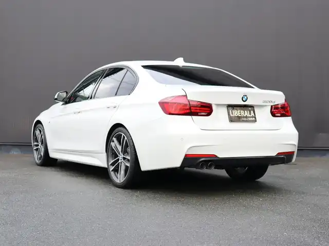 ＢＭＷ ３２０ｄ Mスポーツ エディションシャドー 静岡県 2018(平30)年 4.5万km アルピンホワイトⅢ 純正ナビ/ダコタブラックレザーシート/インナーブラックLEDヘッドライト/ACC/LKA/BSM/衝突軽減ブレーキ/前席シートヒーター/ドラレコ/バックカメラ/パドルシフト/メモリーシート