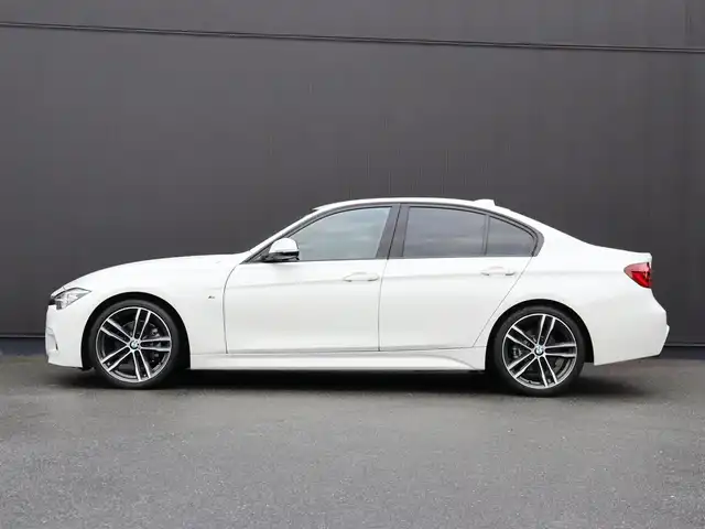 ＢＭＷ ３２０ｄ Mスポーツ エディションシャドー 静岡県 2018(平30)年 4.5万km アルピンホワイトⅢ 純正ナビ/ダコタブラックレザーシート/インナーブラックLEDヘッドライト/ACC/LKA/BSM/衝突軽減ブレーキ/前席シートヒーター/ドラレコ/バックカメラ/パドルシフト/メモリーシート