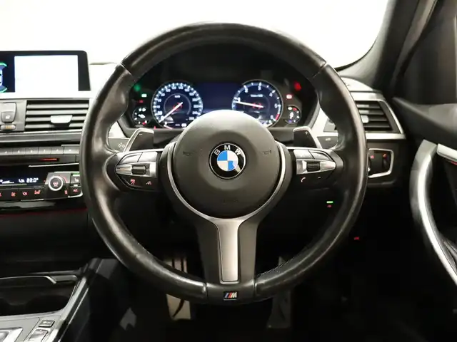 ＢＭＷ ３２０ｄ Mスポーツ エディションシャドー 静岡県 2018(平30)年 4.5万km アルピンホワイトⅢ 純正ナビ/ダコタブラックレザーシート/インナーブラックLEDヘッドライト/ACC/LKA/BSM/衝突軽減ブレーキ/前席シートヒーター/ドラレコ/バックカメラ/パドルシフト/メモリーシート