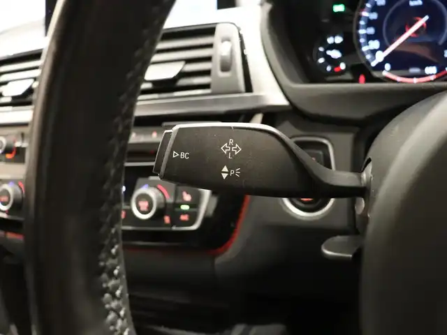 ＢＭＷ ３２０ｄ Mスポーツ エディションシャドー 静岡県 2018(平30)年 4.5万km アルピンホワイトⅢ 純正ナビ/ダコタブラックレザーシート/インナーブラックLEDヘッドライト/ACC/LKA/BSM/衝突軽減ブレーキ/前席シートヒーター/ドラレコ/バックカメラ/パドルシフト/メモリーシート