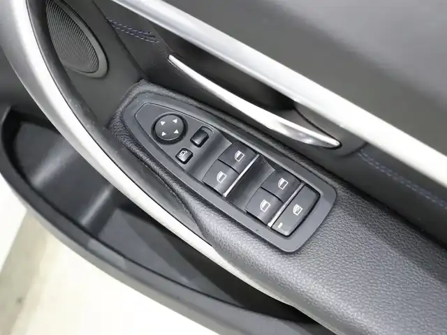 ＢＭＷ ３２０ｄ Mスポーツ エディションシャドー 静岡県 2018(平30)年 4.5万km アルピンホワイトⅢ 純正ナビ/ダコタブラックレザーシート/インナーブラックLEDヘッドライト/ACC/LKA/BSM/衝突軽減ブレーキ/前席シートヒーター/ドラレコ/バックカメラ/パドルシフト/メモリーシート