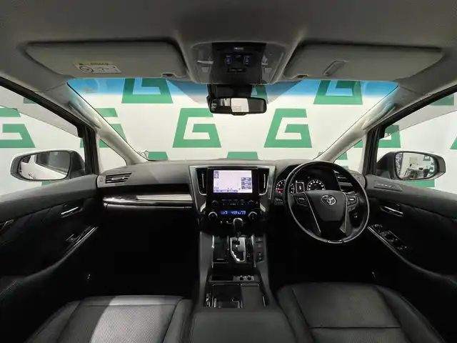 トヨタ アルファード S Cパッケージ 鹿児島県 2020(令2)年 5.6万km ホワイトパールクリスタルシャイン 禁煙車/純正ナビ/バックカメラ/トヨタセーフティセンス/・プリクラッシュセーフティ/・レーントレーシングアシスト/・レーダークルーズコントロール(全車速追従機能付)/・オートマチックハイビーム/・インテリジェントクリアランスソナー/両側パワースライドドア/ETC/オートライト/運転席メモリー機能付きパワーシート/前席シートヒーター/前席シートベンチレーション/純正フロアマット