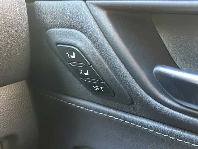 トヨタ ハリアー ハイブリッド Z レザーパッケージ 広島県 2024(令6)年 1.1万km プレシャスブラックパール 後期型/禁煙車/モデリスタエアロ（F/S/R）/モデリスタシグネチャーイルミグリル/トヨタセーフティセンス/・プリクラッシュセーフティ/・レーンディパーチャーアラート/・LTA/・先行車発進告知/・RSA/・レーダークルーズコントロール/クリアランスソナー/HUD/BSM/デジタルインナーミラー/JBLプレミアムサウンド/純正12.3インチナビ/・フルセグ/Bluetooth/USB/パノラミックビューモニター/ステアリングヒーター/革巻きステアリング/ステアリングスイッチ/黒革シート/シートヒーター/ベンチレーション/パワーシート/シートメモリー/LEDヘッドライト/ETC2.0/AC100V1500W電源（トランク）/純正ドアバイザー/純正フロアマット/純正19インチアルミホイール/W+サイド+カーテンエアバック