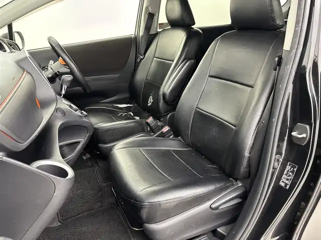 トヨタ シエンタ G クエロ 埼玉県 2019(令1)年 4.6万km ブラックマイカ 純正ナビ　/(Bluetooth/USB/CD/DVD/AM/FM)/地デジフルセグ/バックカメラ/前方ドライブレコーダー/ETC/車線逸脱警報/衝突軽減ブレーキ/オートマチックハイビーム/クリアランスソナー/先行車発進お知らせ機能/アイドリングストップ/両側パワースライドドア/フロントフォグランプ/ウィンカーミラー/社外フロアマット/純正ドアバイザー/全席シートカバー付