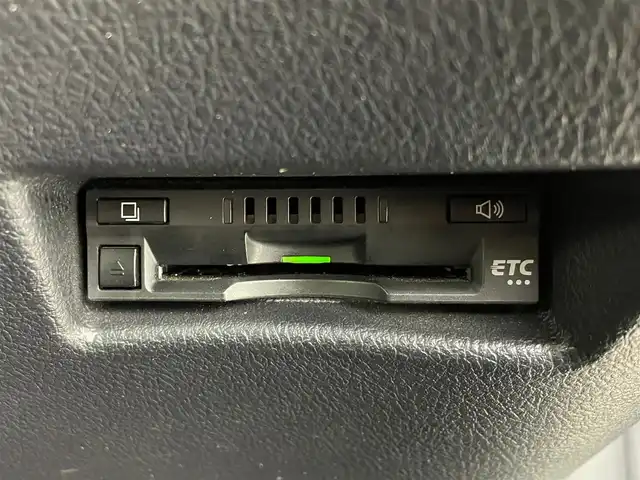 トヨタ シエンタ G クエロ 大阪府 2019(令1)年 4.6万km ブラックマイカ トヨタセーフティセンス/　・衝突軽減ブレーキ/　・車線逸脱警報/　・クリアランスソナー/　・先行車発進告知機能/純正ナビ/　Bluetooth/USB/CD/DVD/AM/FM/フルセグ/バックカメラ/両側パワースライドドア/LEDオートライト/フォグランプ/オートマチックハイビーム/ETC/アイドリングストップ/ウィンカーミラー/フロアマット/純正ドアバイザー/全席シートカバー付