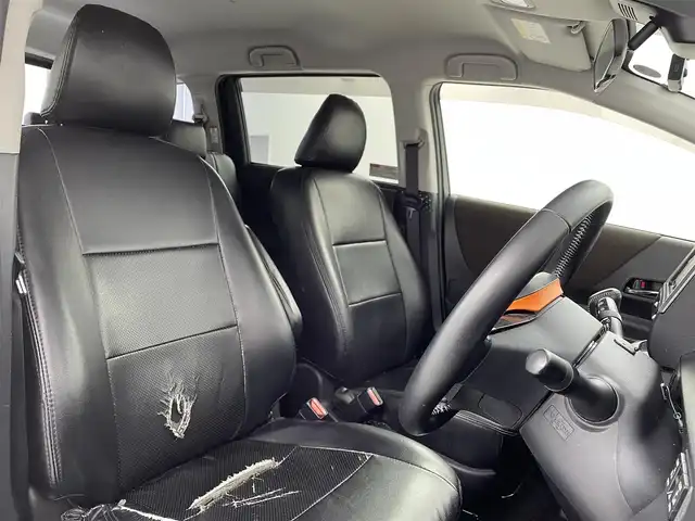 トヨタ シエンタ G クエロ 大阪府 2019(令1)年 4.6万km ブラックマイカ トヨタセーフティセンス/　・衝突軽減ブレーキ/　・車線逸脱警報/　・クリアランスソナー/　・先行車発進告知機能/純正ナビ/　Bluetooth/USB/CD/DVD/AM/FM/フルセグ/バックカメラ/両側パワースライドドア/LEDオートライト/フォグランプ/オートマチックハイビーム/ETC/アイドリングストップ/ウィンカーミラー/フロアマット/純正ドアバイザー/全席シートカバー付