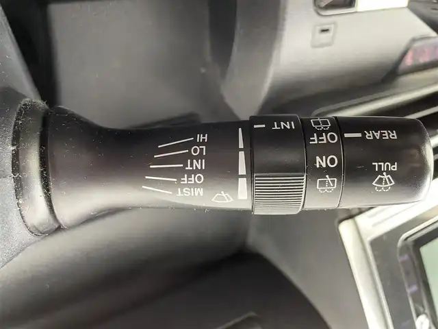 トヨタ シエンタ G クエロ 大阪府 2019(令1)年 4.6万km ブラックマイカ トヨタセーフティセンス/　・衝突軽減ブレーキ/　・車線逸脱警報/　・クリアランスソナー/　・先行車発進告知機能/純正ナビ/　Bluetooth/USB/CD/DVD/AM/FM/フルセグ/バックカメラ/両側パワースライドドア/LEDオートライト/フォグランプ/オートマチックハイビーム/ETC/アイドリングストップ/ウィンカーミラー/フロアマット/純正ドアバイザー/全席シートカバー付