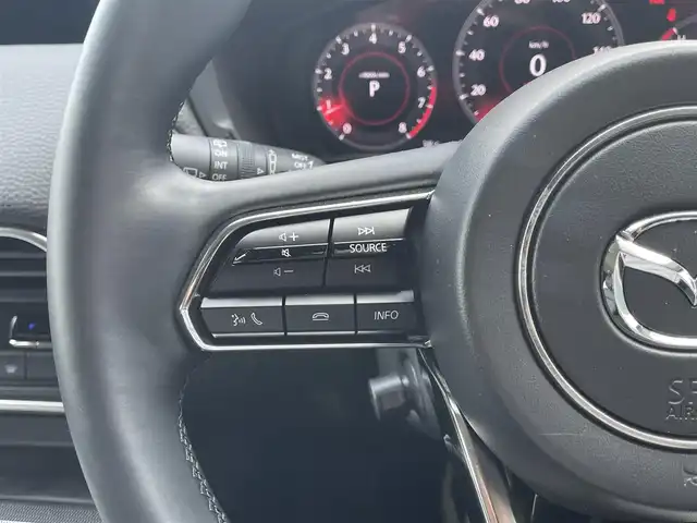 マツダ ＣＸ－６０ 25S Lパッケージ 滋賀県 2023(令5)年 1万km ロジウムホワイトプレミアムメタリック 純正12.3インチナビ/・FM/AM/・Bluetooth/・フルセグTV/・HDMI/・USB/全方位カメラ/電動パーキングブレーキ/オートホールドブレーキ/前席パワーシート/前席シートヒーター/追従クルーズコントロール/前後コーナーセンサー/ステアリングスイッチ/オートハイビーム/ステアリングヒーター/革巻きステアリング/ダウンヒルアシスト/パワーバックドア