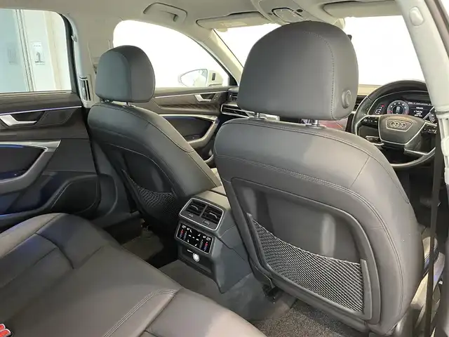 アウディ Ａ６ 55TFSIクワトロ デビューPKG 愛知県 2019(令1)年 5.1万km グレイシアホワイトメタリック アシスタンスＰＫＧ　/マトリクスＬＥＤ　/バーチャルコクピット　/ＭＭＩナビゲーション　/フルセグＴＶ　/３６０度カメラ　/ミラーリング/AppleCarPlay/AndroidAuto　/ＡＣＣ　/ＬＫＡ　/ＢＳＭ　/アンビエントライト　/ドライブレコーダー　/ＥＴＣ/メモリー付パワーシート/シートヒーター/パワーテールゲート/プッシュスタート/アイドリングストップ/ウィンカーミラー